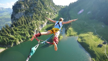 开云体育官方网站-孔德，从巴黎到加拉加斯，一粒进球如何搅动两个世界的足球版图