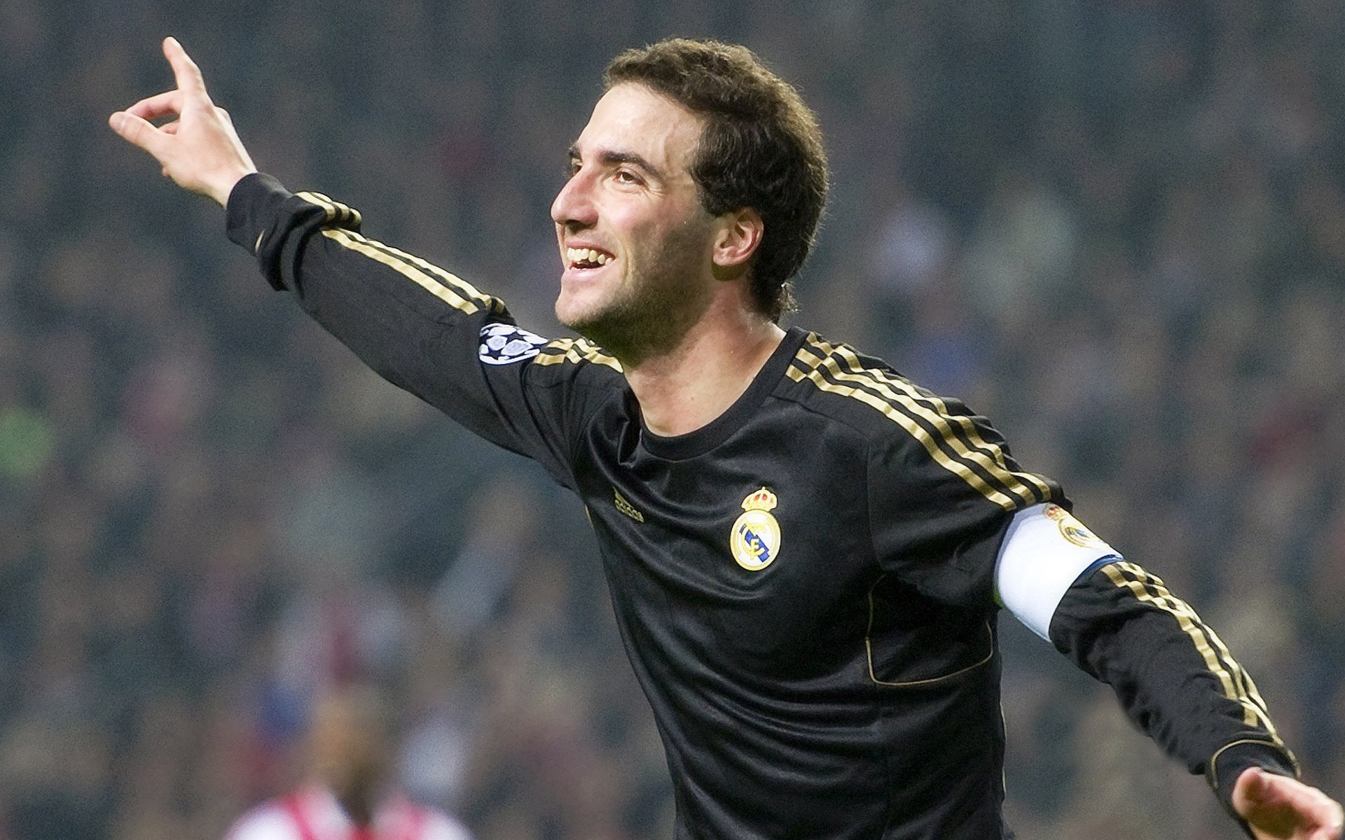 世界排名争夺战焦点战，威尔士收割喀麦隆，红龙展露獠牙