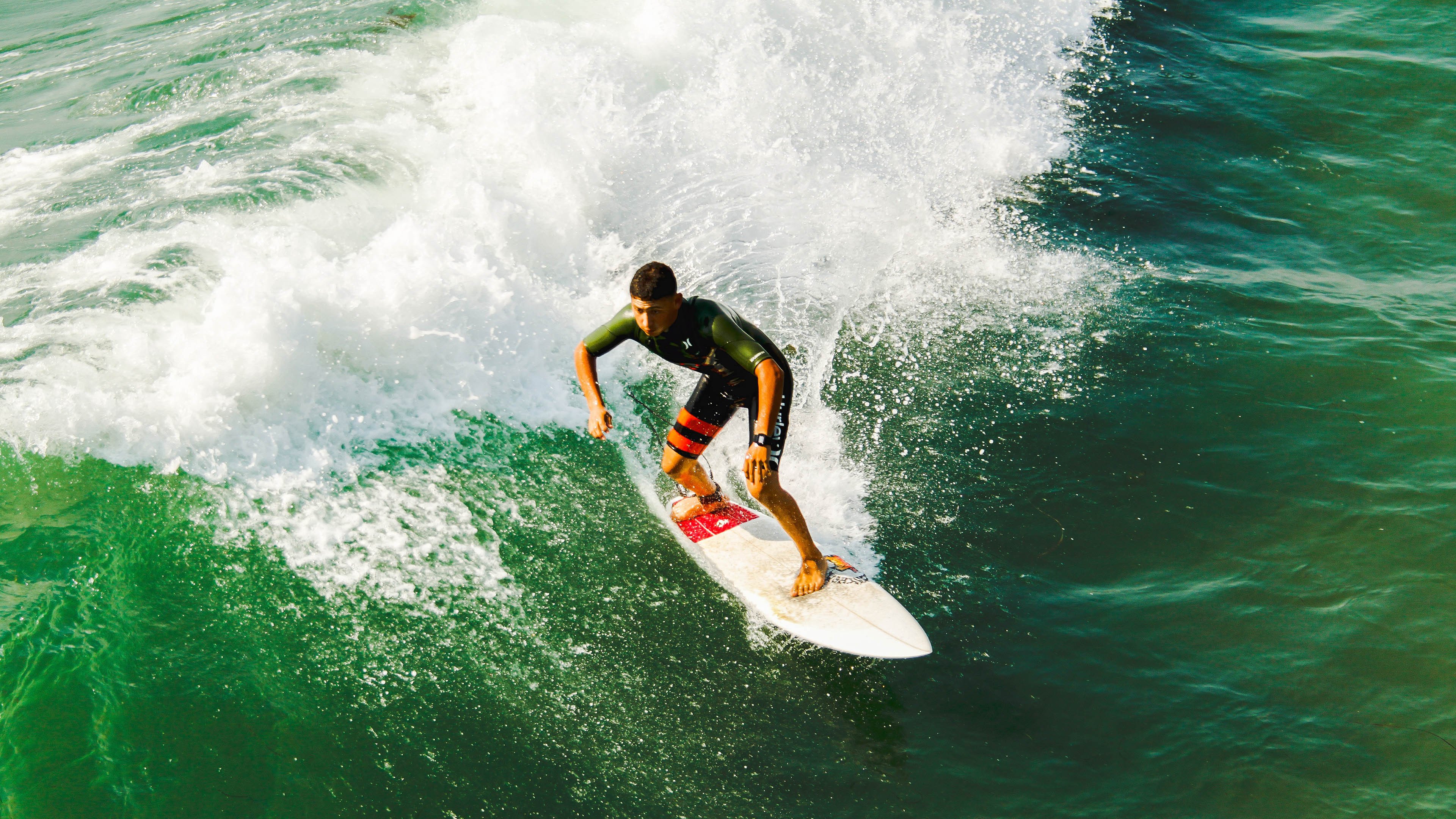 广厦队生死战取胜雷霆，东契奇成为关键先生